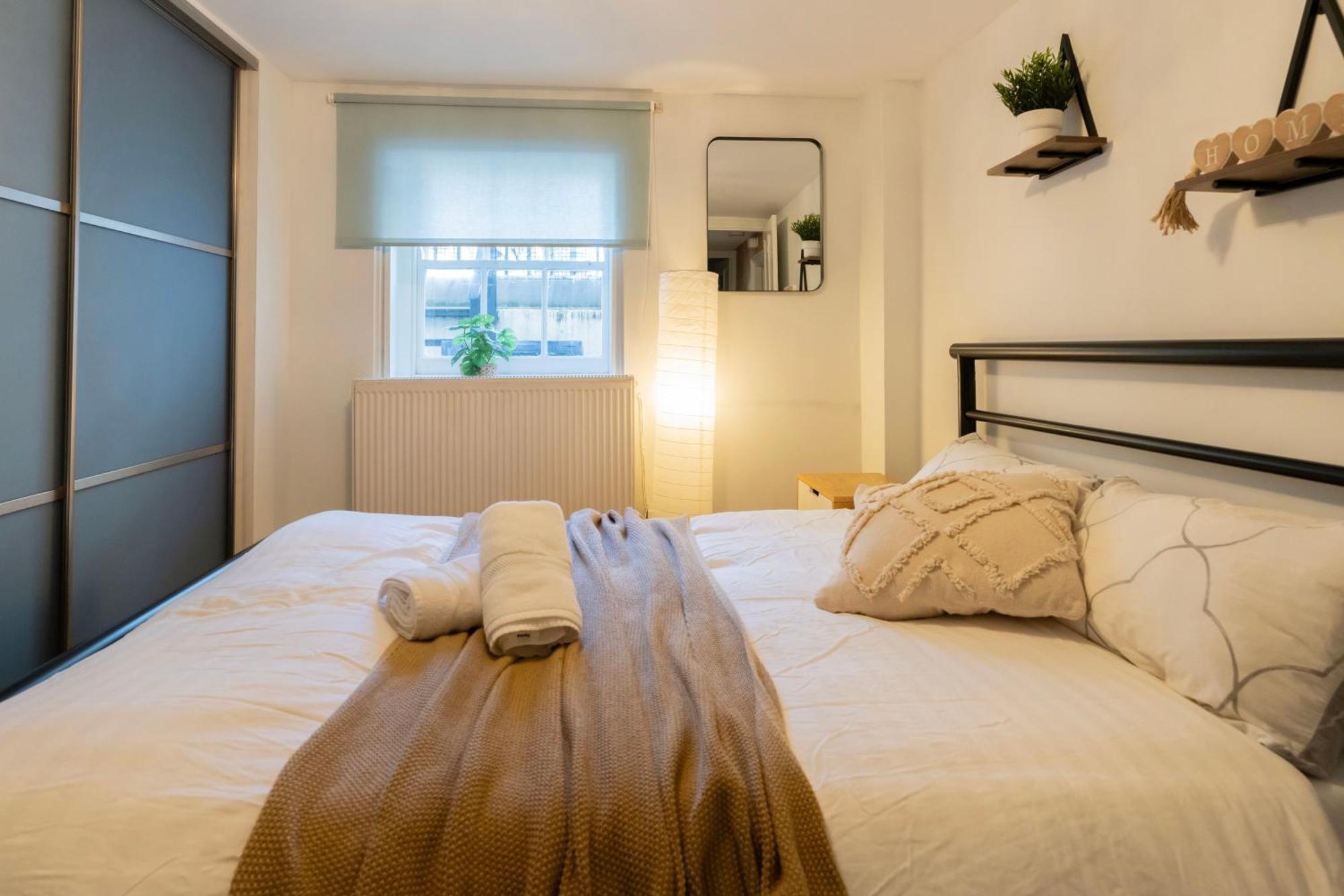 Apartmán Gorgeous 2Bed House In New Road Londýn Exteriér fotografie