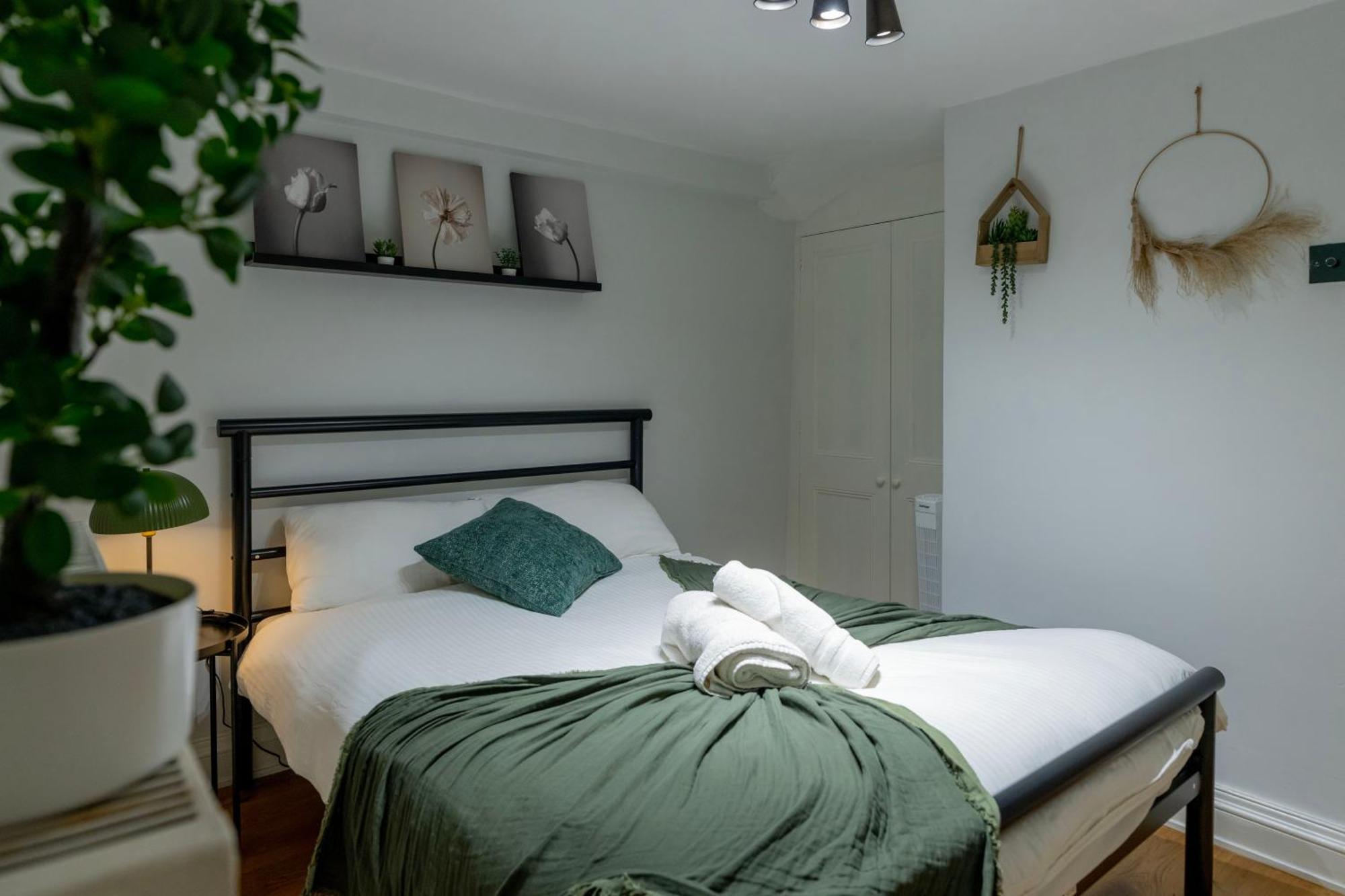 Apartmán Gorgeous 2Bed House In New Road Londýn Exteriér fotografie